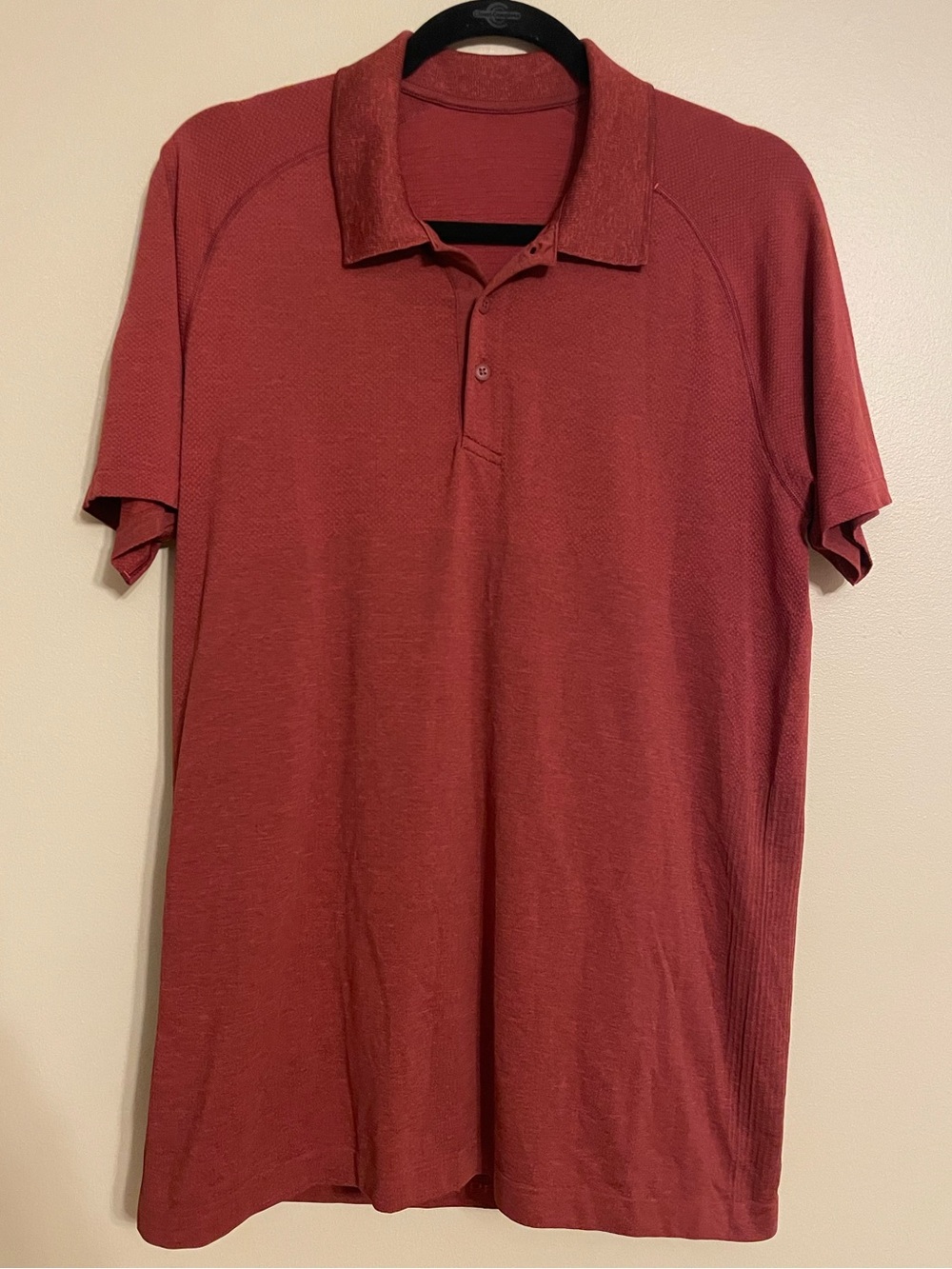 Lululemon Metal Vent Tech Polo Men's Large Red Short Sleeve Performance Shirt